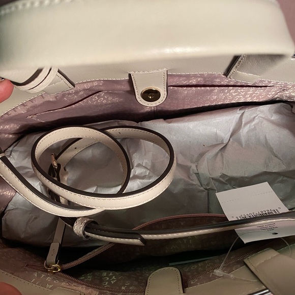 Abby West Pumice Street Bag - Picture 4 of 6